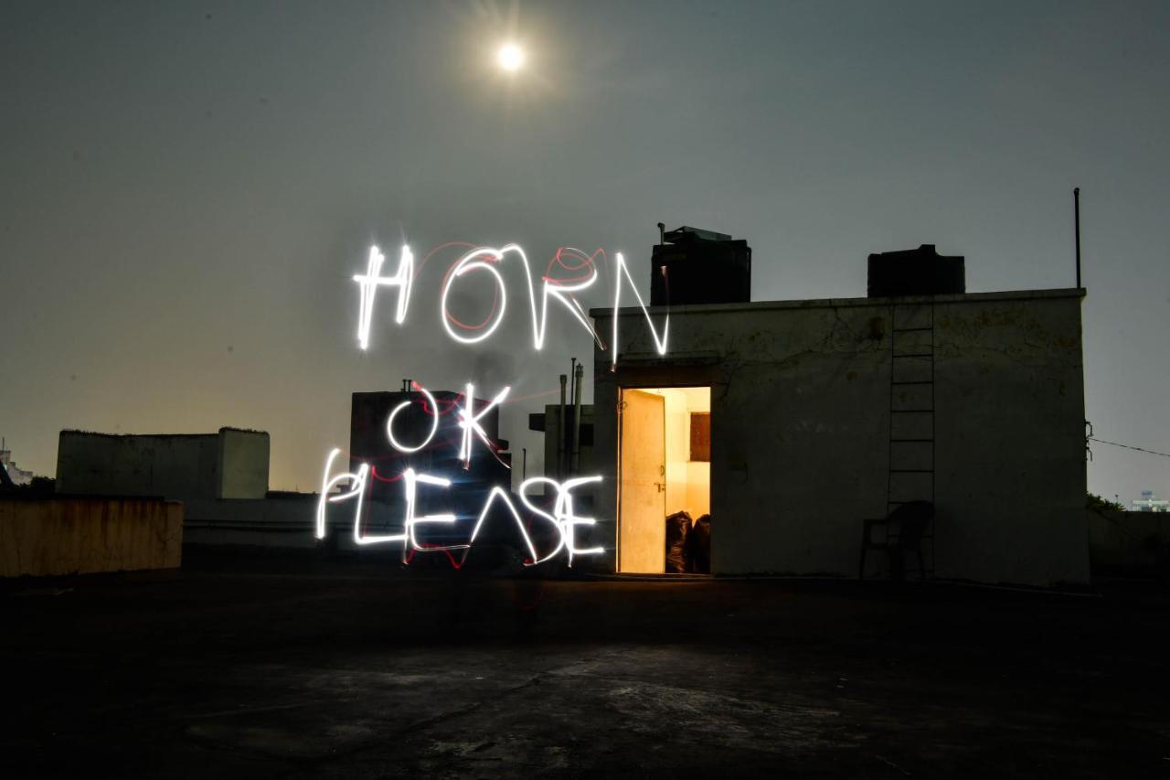 Horn Ok Please Hostel Jaipur Extérieur photo